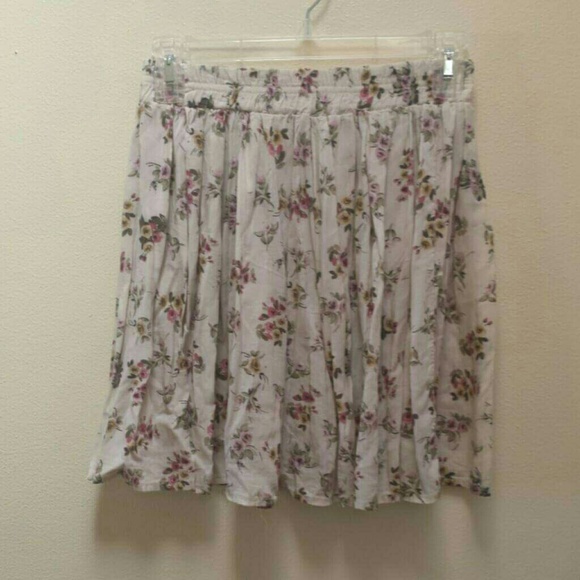 Brandy Melville skirt