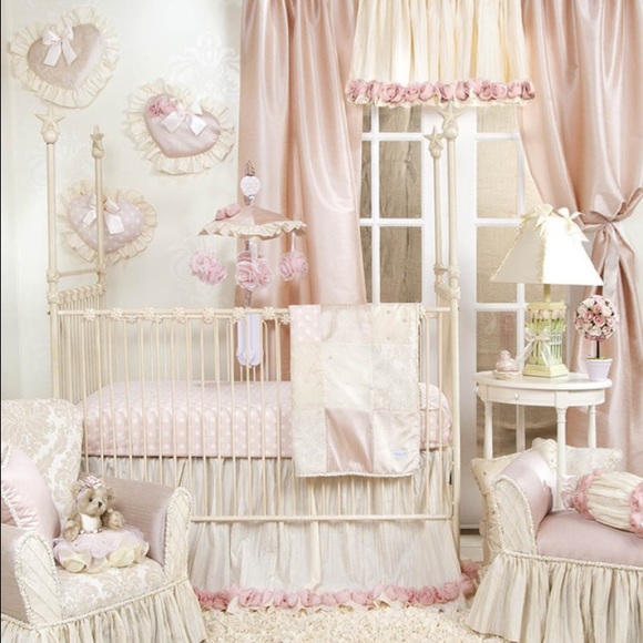 🚫SOLD🚫Glenna Jean Crib Set