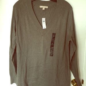 SOLD-Bundle: New Banana Republic Sweater- green