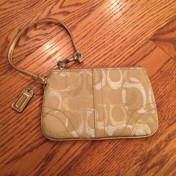Classic Coach Wristlet