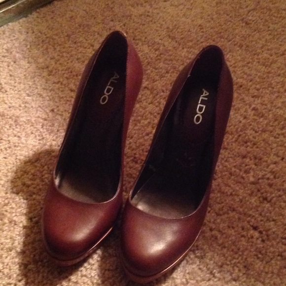 Aldo - Picture 2 of 3