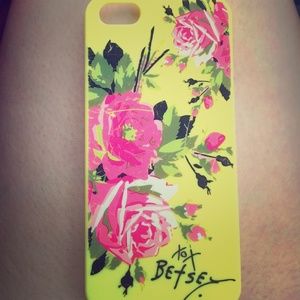 Betsey Johnson iPhone 5/5s phone case