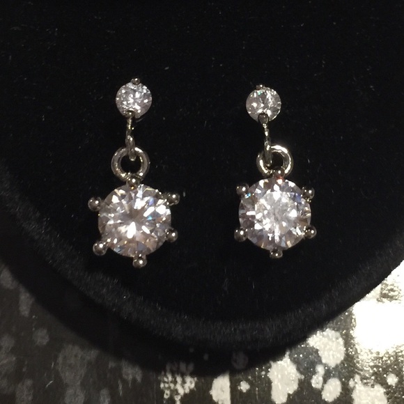 Sterling silver Crystal earring