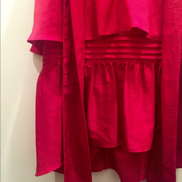 BCBG Silky Top with tie - Picture 3 of 4