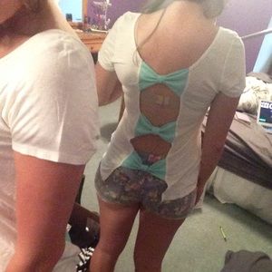 Bow back t shirt