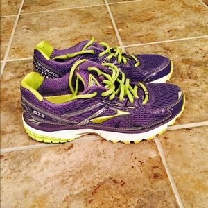 Brooks GTS 13
