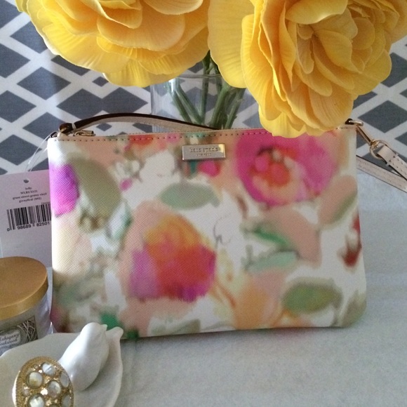 Kate Spade Lolly Wristlet