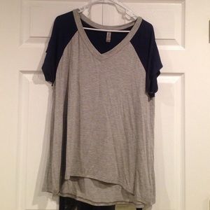 NWOT Navy and Gray Boutique style top