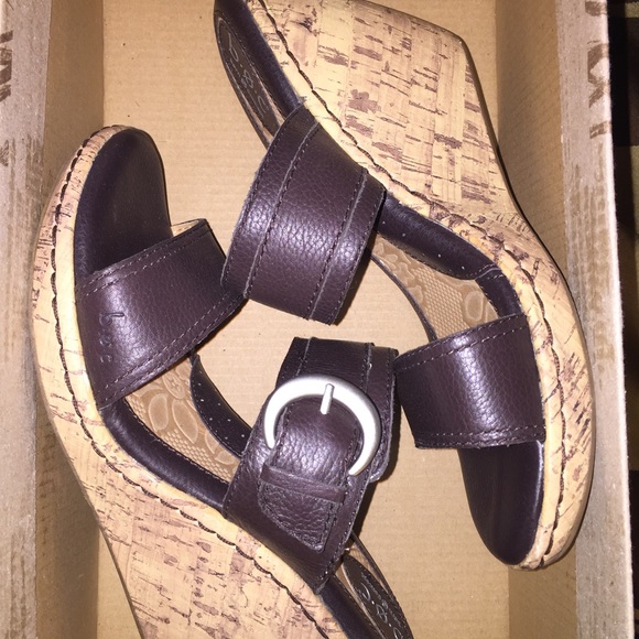 Mini wedge sandals