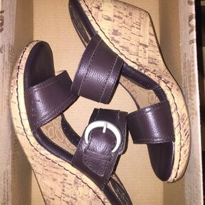 Mini wedge sandals