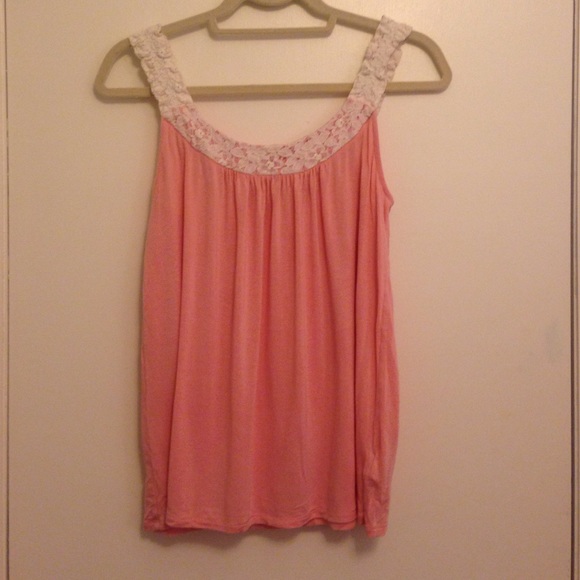 Light pink flowy tank