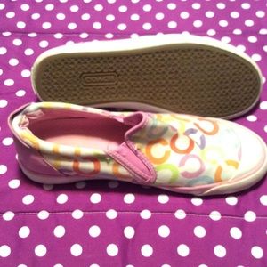 Coach shoes size 7.5  there to small!