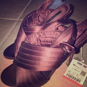 Gorgeous brand new Zara satin heels