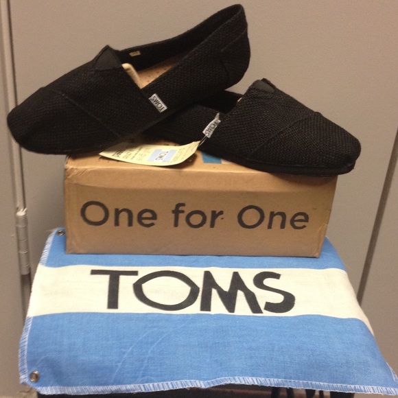 TOMS Shoes - NIB Toms black burlap flats