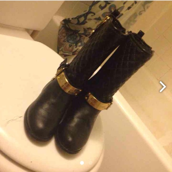 micheal kors boots