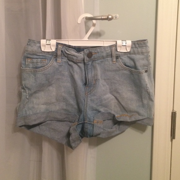 urban outfitters jean shorts
