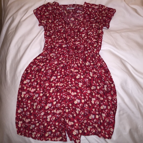 Flirty red floral flowy mini dress. UO