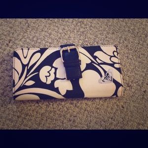 Roxy cloth wallet