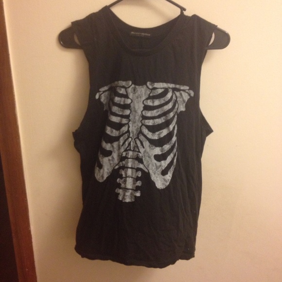 Muscle Tee with Ribcage Design