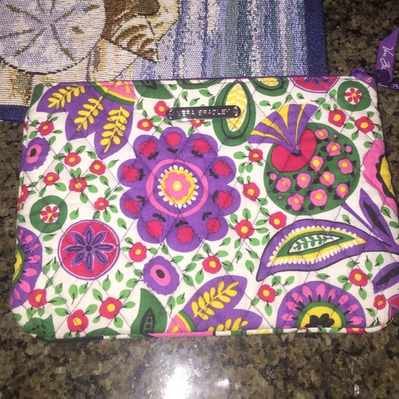 Vera Bradley Accessories - A Vera Bradley makeup pouch!