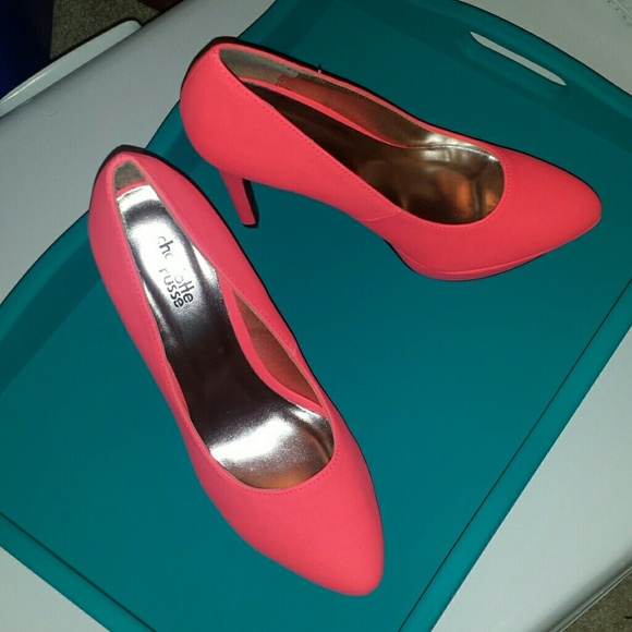 NIB Never Worn Platform Heels