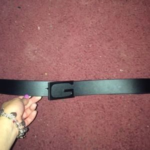 Guess belt