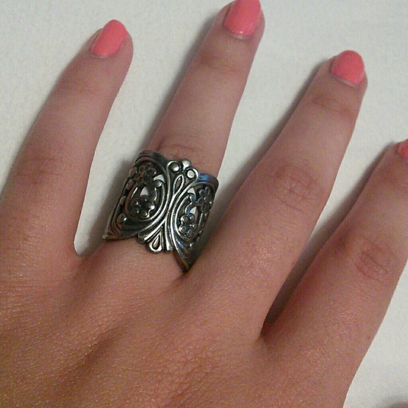 Silver ring - Picture 3 of 3