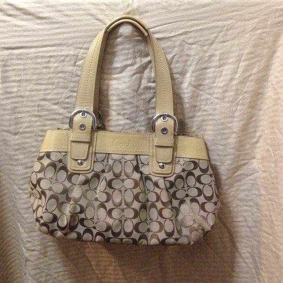 TAN COACH PURSE