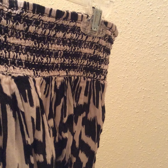 Zebra Pattern Skirt - Picture 3 of 4