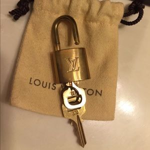 Louis Vuitton Lock 🔑