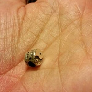 Troll bead  yin/yang