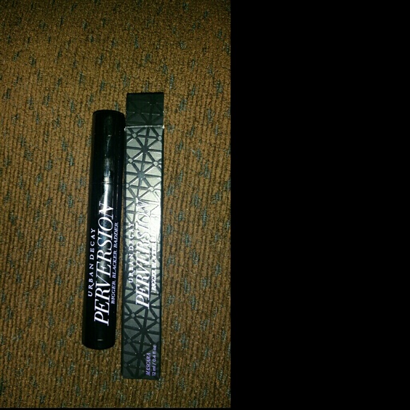 Full sized Perversion Mascara