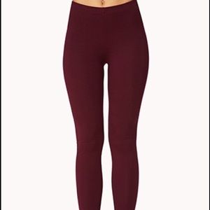 Burgundy tights 👍🏼💘