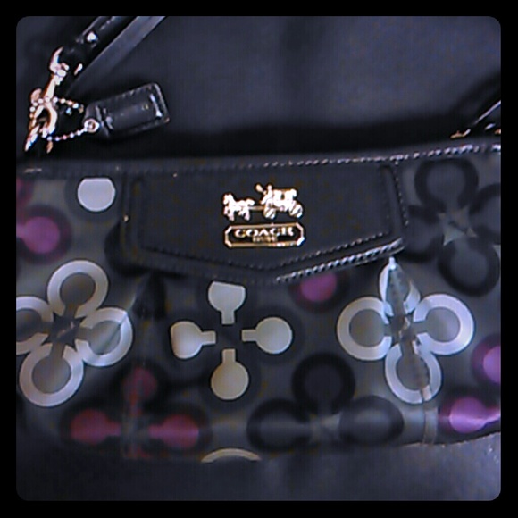 Adorable Coach wristlet