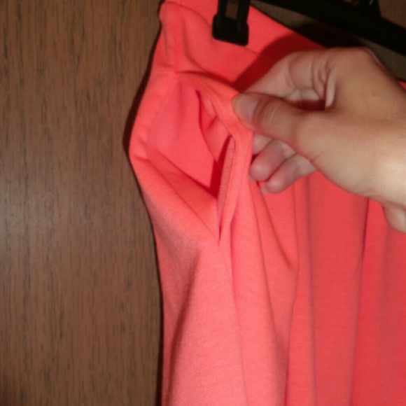 🇺🇦 NWT Skater flare skirt with pockets - Picture 2 of 2