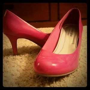 Hot pink pumps