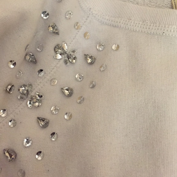 Discount Cheap White Sweater - Picture 2 of 3