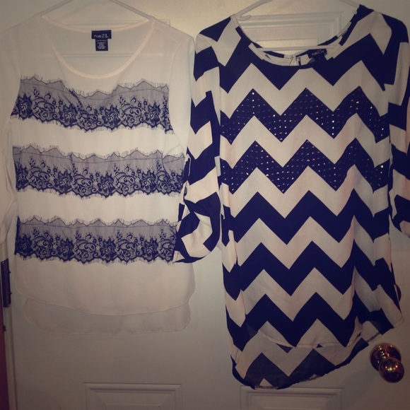 Bundle 2 tops! 3/4 sleeve, sheer lace & chevron😍