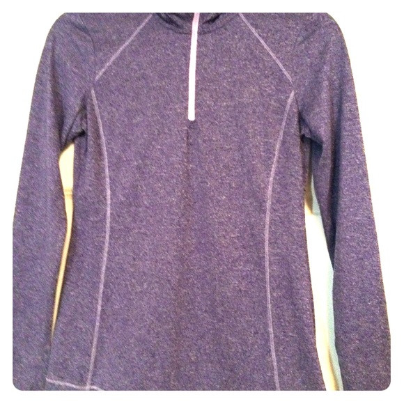 Athletic sports top with thumb holes. MOVING SALE