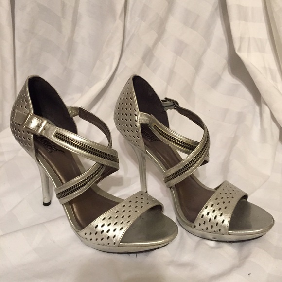 Carlos Santana Silver Zipper heels