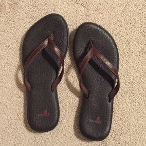 Sanuk Yoga Mat flip flops, brown size 6