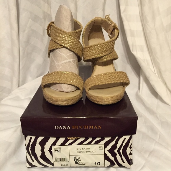 Dana Buchman Tan/Gold Wedge Sandals
