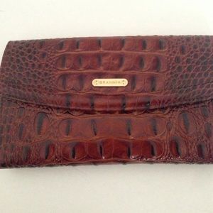 Brand New brahmin wallet !