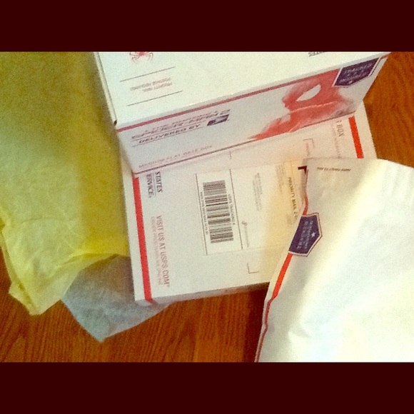 Shipping Out Right Now !!! 💕