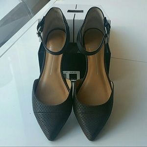Dolce Vita Gavy olive snake leather flats 8.5