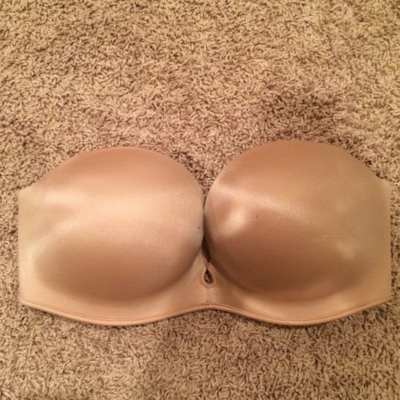 NWOT 36C Victoria's Secret Strapless Push-Up Bra