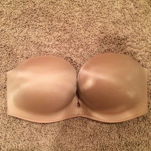 NWOT 36C Victoria's Secret Strapless Push-Up Bra