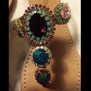 💯 AUTHENTIC MYSTIQUE SANDALS