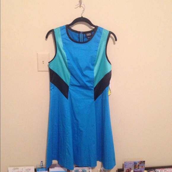 Brand new stylish dress!