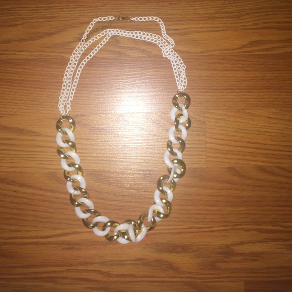 White & Gold Chain Link Necklace